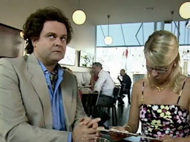 03:55: Die dreisten Drei - Die Comedy-WG | Sat1 | 5/2 2026