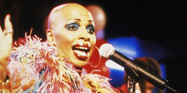 16:45: Charmed - Zauberhafte Hexen | Sixx | 2/19 2026