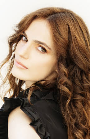 Gaia Bermani Amaral as 