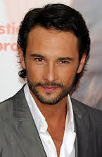 Rodrigo Santoro som 