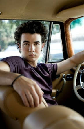 Kevin Jonas as 
