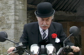 Are You Being Served? Again!, Season 1: Episode 3