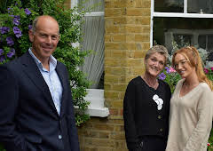 Kirstie and Phil's Love It or...