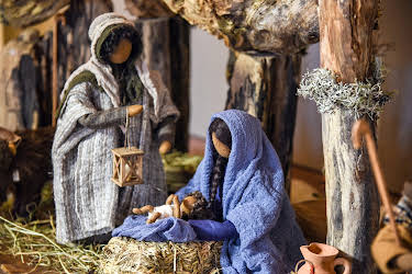 20:15: Esel, Ochs' und Kind - Weihnachtskrippen in Europa | 3SAT | 12/24 2025