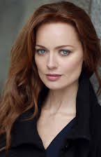 Rosalind Halstead som Receptionist