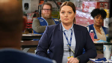 19:40: Superstore (S6 E5) (S6) | Viasat Series | 4/6 2026