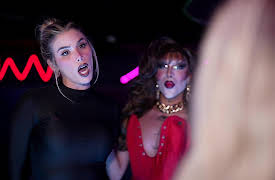 Un Amor VieJJOO en París season-1: Un Amor VieJJOO en París - Wendy, amigas y rivales