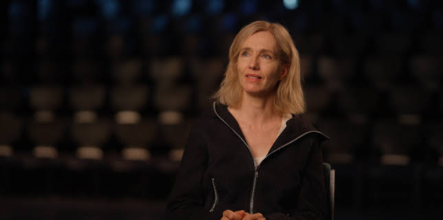 22:00: Ursina Lardi - Sein statt Schein | 3SAT | 12/20 2025