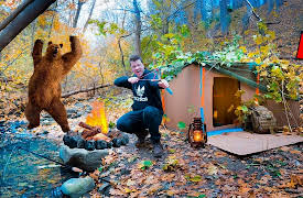 Papa Jake: Epic Box Forts by pocket.watch: Epic Box Forts In the Forest!