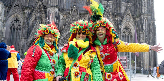 11:00: Weiber live 2026 | WDR Fernsehen | 2/12 2026