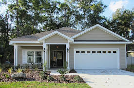 House Hunters: Volume 4, Season 102: Buying a Home Is No Honeymoon in Gainesville