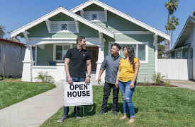 Flipping 101 With Tarek El Moussa: Shared Driveways and Slim Margins