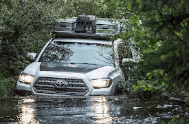 Return to the Mackenzie - Expedition Overland: A Second Chance