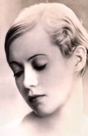 Hertha Thiele as 