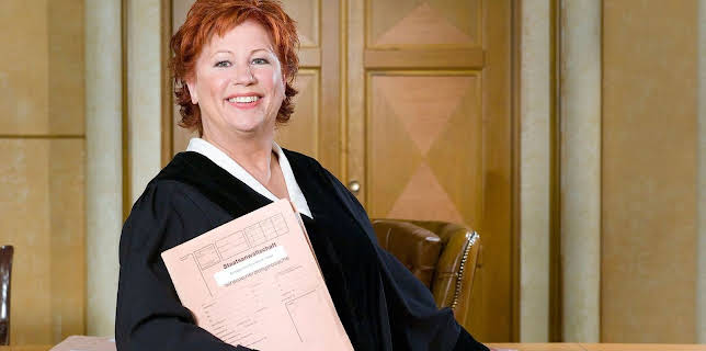 09:55: Richterin Barbara Salesch | Sat1 Gold | 1/18 2026