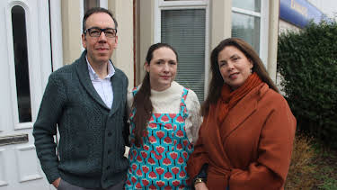 5:30 PM: Kirstie and Phil's Love It or... | Channel 4 | 4/4 2026