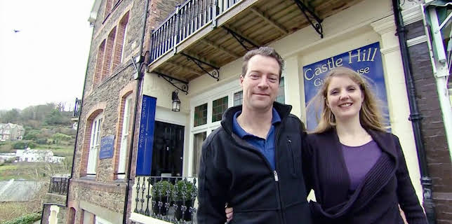 8:55 AM: Four in a Bed | More 4 | 3/24 2026