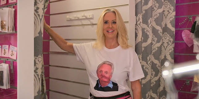 4:00 PM: Bargain-Loving Brits in the Sun (S14 E35) (S14) | Channel 5 | 1/7 2026