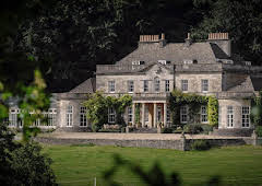 Royal Palaces at Christmas