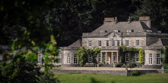 Royal Palaces at Christmas