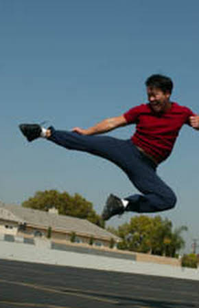 Chil Kong as 