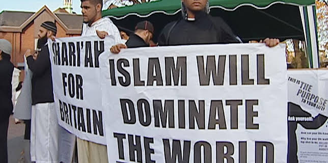 02:05: Dschihad - Europas Gotteskrieger (3/3) | Arte | 11/14 2025