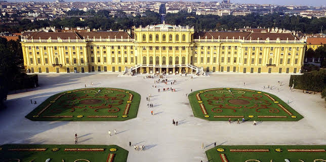 14:15: Schönbrunn - Quelle der Schönheit | 3SAT | 2/24 2026