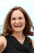 Beth Grant como 
