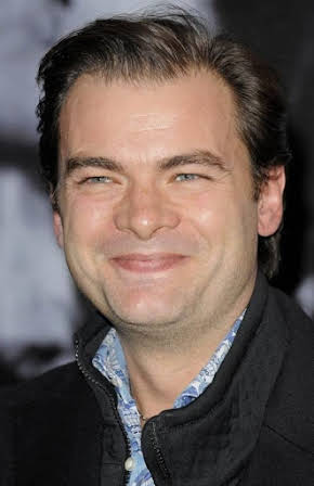 Clovis Cornillac as Ver Luisant (voice)