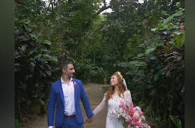Our Wedding Story: Fiji Fabulous - Sarah & Euri