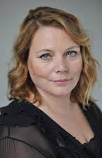 Joanna Scanlan som 