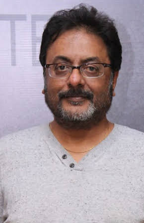 Pratap Pothen as 