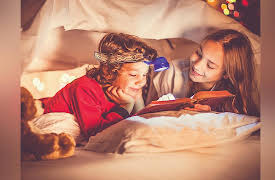 A Childrenâ€™s Guide to Folklore and Wonder Tales: Lions and Tigers and Bears: Fables