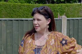 Love It Or List It: Brilliant Builds: Savvy Spends