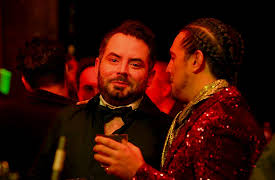 Par de ideotas season-1: Par de ideotas - Terciopelo y números rojos