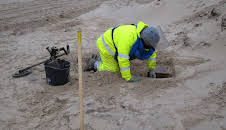 How Do They Do It? (S8 E13)