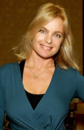 Erika Eleniak as 