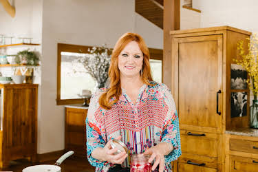 18:50: The Pioneer Woman  (S37 E2) (S37) | TLC | 12/19 2025