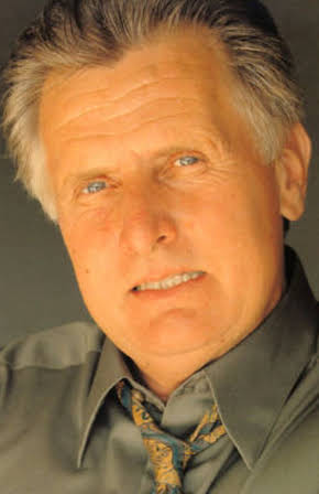 Joe Estevez as 