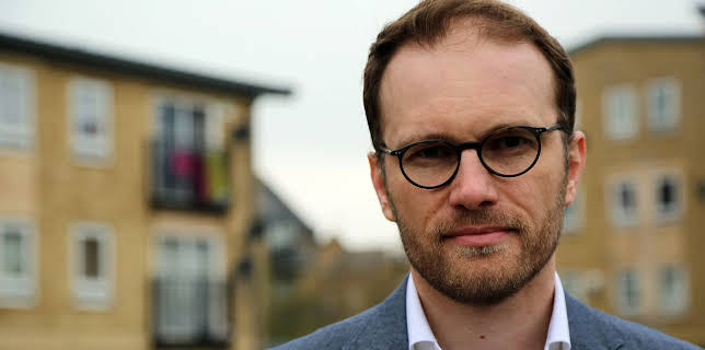 6:00 PM: Nightmare Tenants, Slum Landlords (S4 E10) (S4) | 5 Star | 11/15 2025