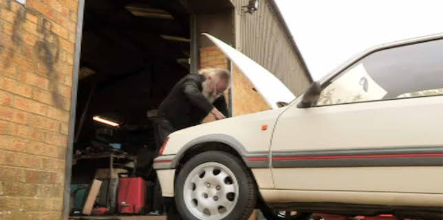 9:30 AM: Find It, Fix It, Flog It | More 4 | 2/26 2026