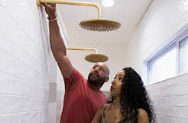 I Bought a Dump ... Now What?, Season 1: Ballooning Budgets and Near Disasters