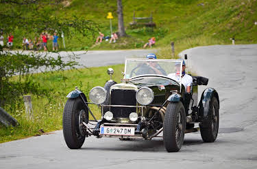02:10: Edelstahl auf Rädern - Autoklassiker unterwegs im Ennstal | 3SAT | 6/21 2026