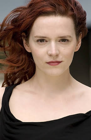 Julia Krynke as 