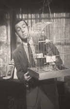 Robert Nichols como Mort 'Pinky' Snythe