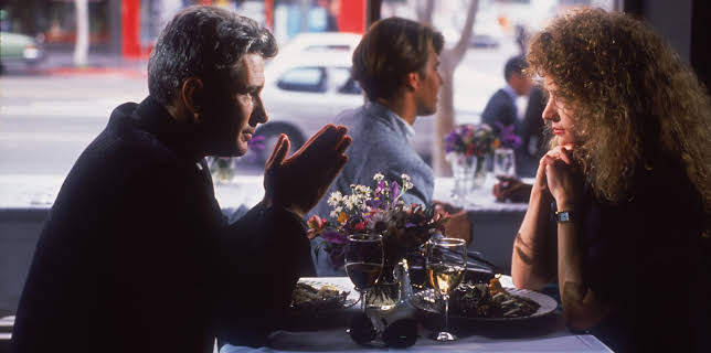 23:40: Misstänkta förbindelser | TV3 | 1/2 2026