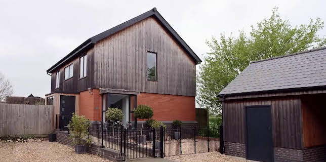 09:20: En plats på landet (S31 E26) (S31) | TV8 | 2/9 2026