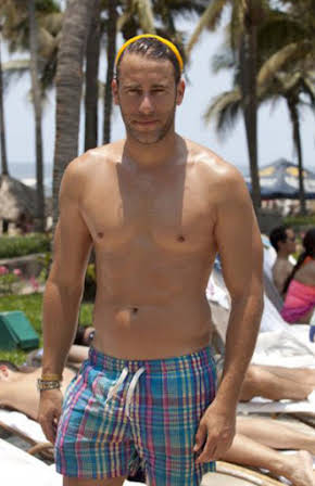 Carlos de la Mota as 