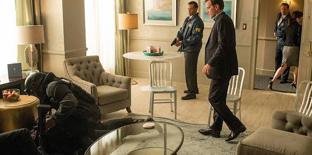 16:45: White Collar (S5 E7) (S5) | Viasat Series | 11/13 2025