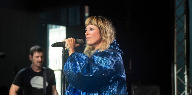 05:55: Pop Around@Bauhaus: MIA | 3SAT | 12/31 2025